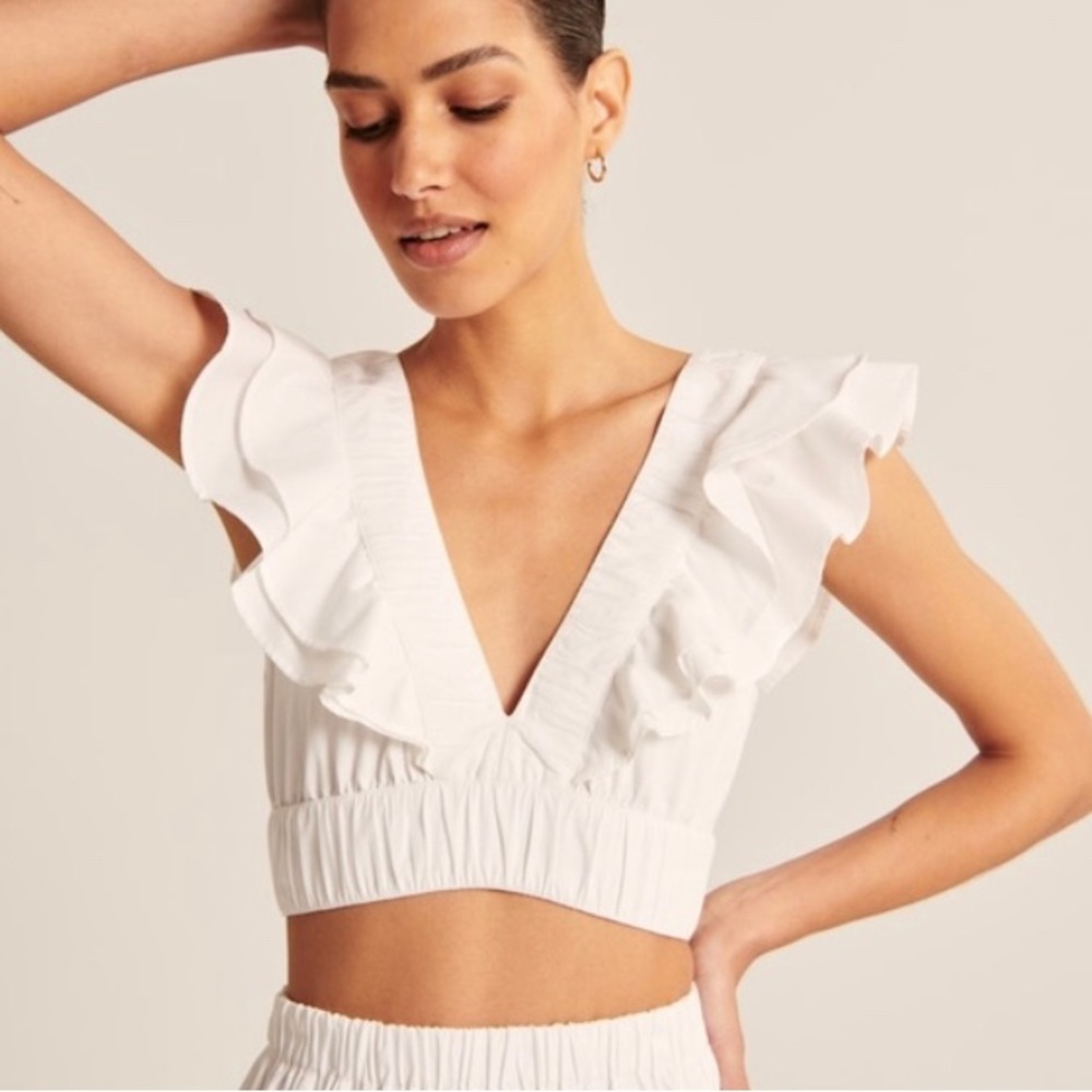 Aber­crom­bie & Fitch | Drama Collar | Ruffle Poplin |  Crop Top | Size M - Picture 9 of 12